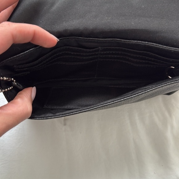 Vintage Coach Pleated Leather Wristlet - Picture 4 of 8